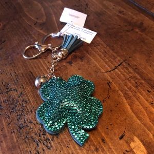 NWT Green Four leaf clover hangtag/keychain